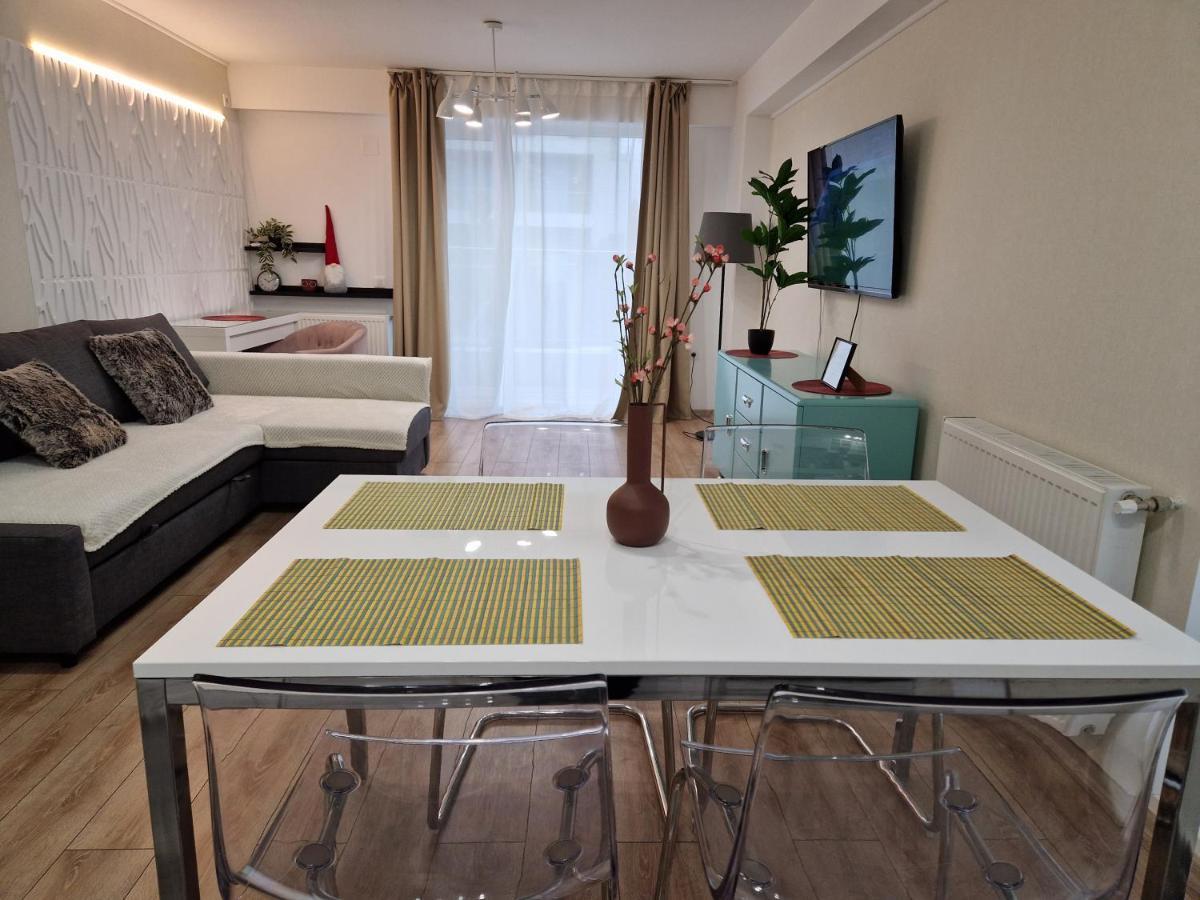 Golden Airport Residence Otopeni Bagian luar foto