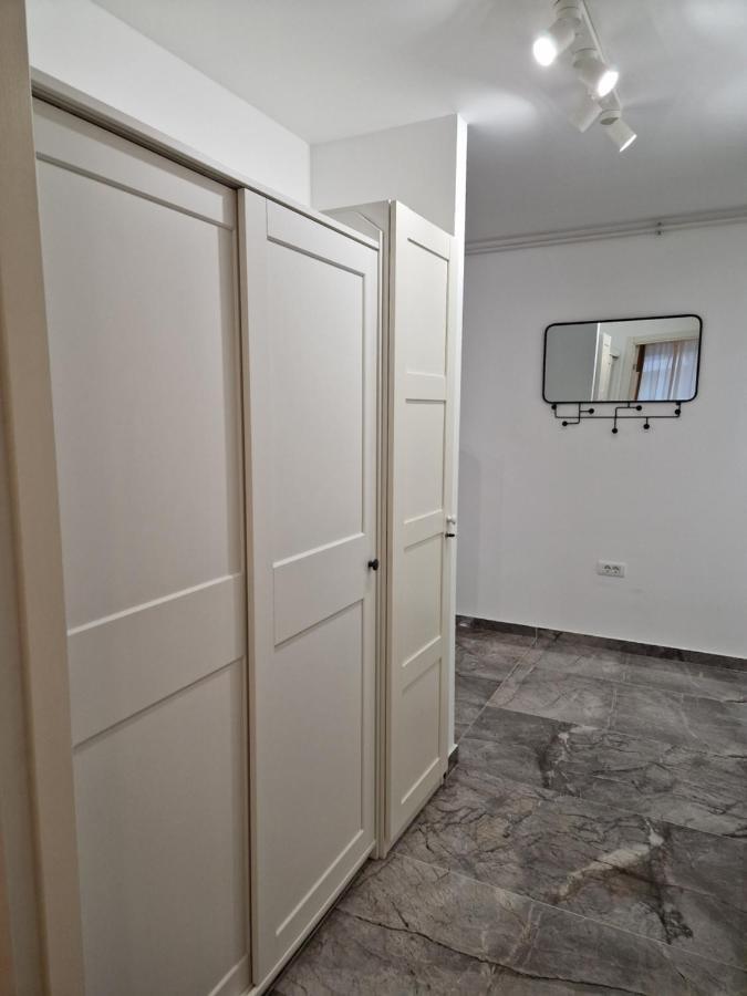 Golden Airport Residence Otopeni Bagian luar foto