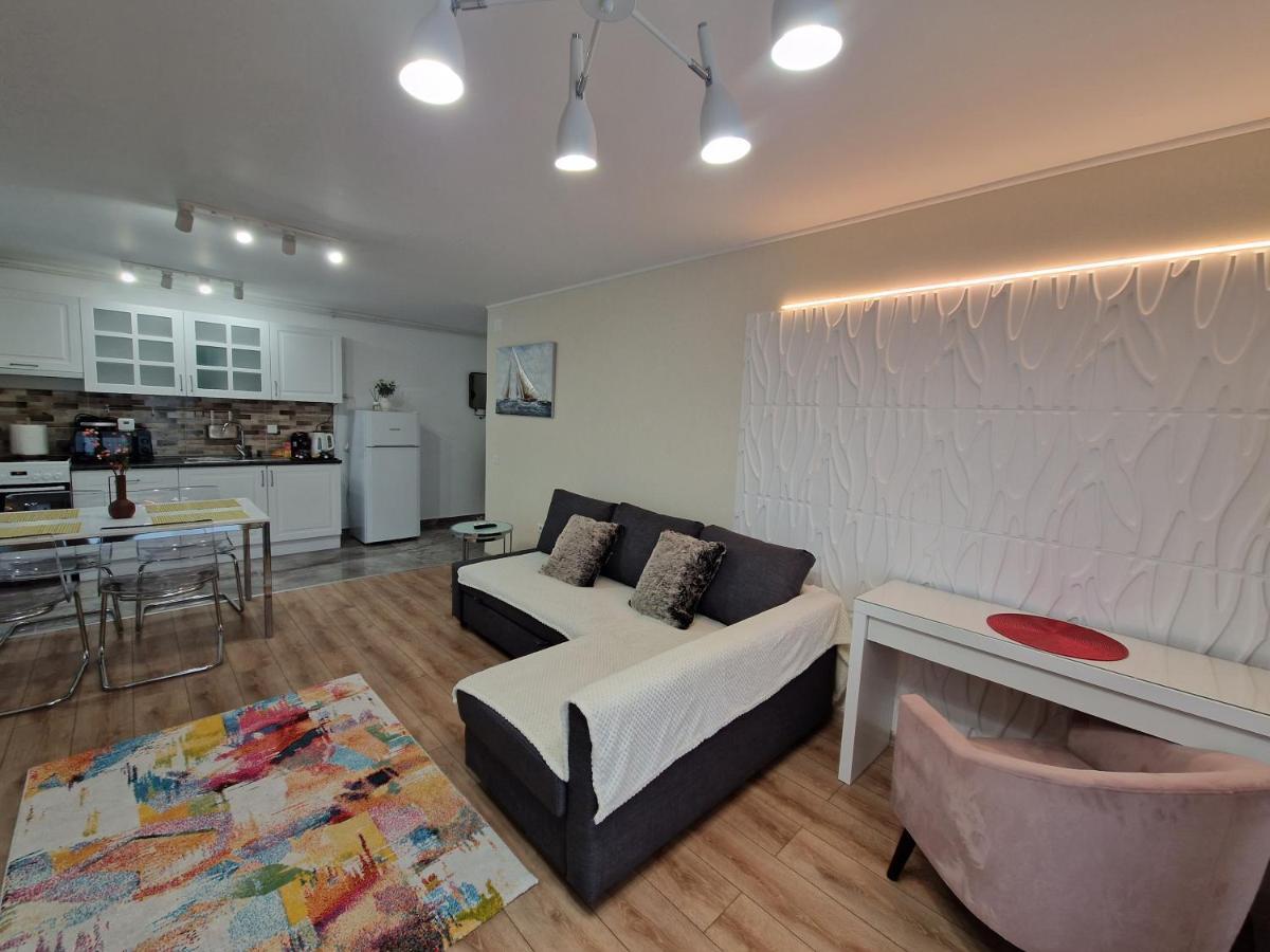 Golden Airport Residence Otopeni Bagian luar foto
