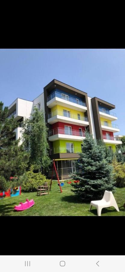 Golden Airport Residence Otopeni Bagian luar foto
